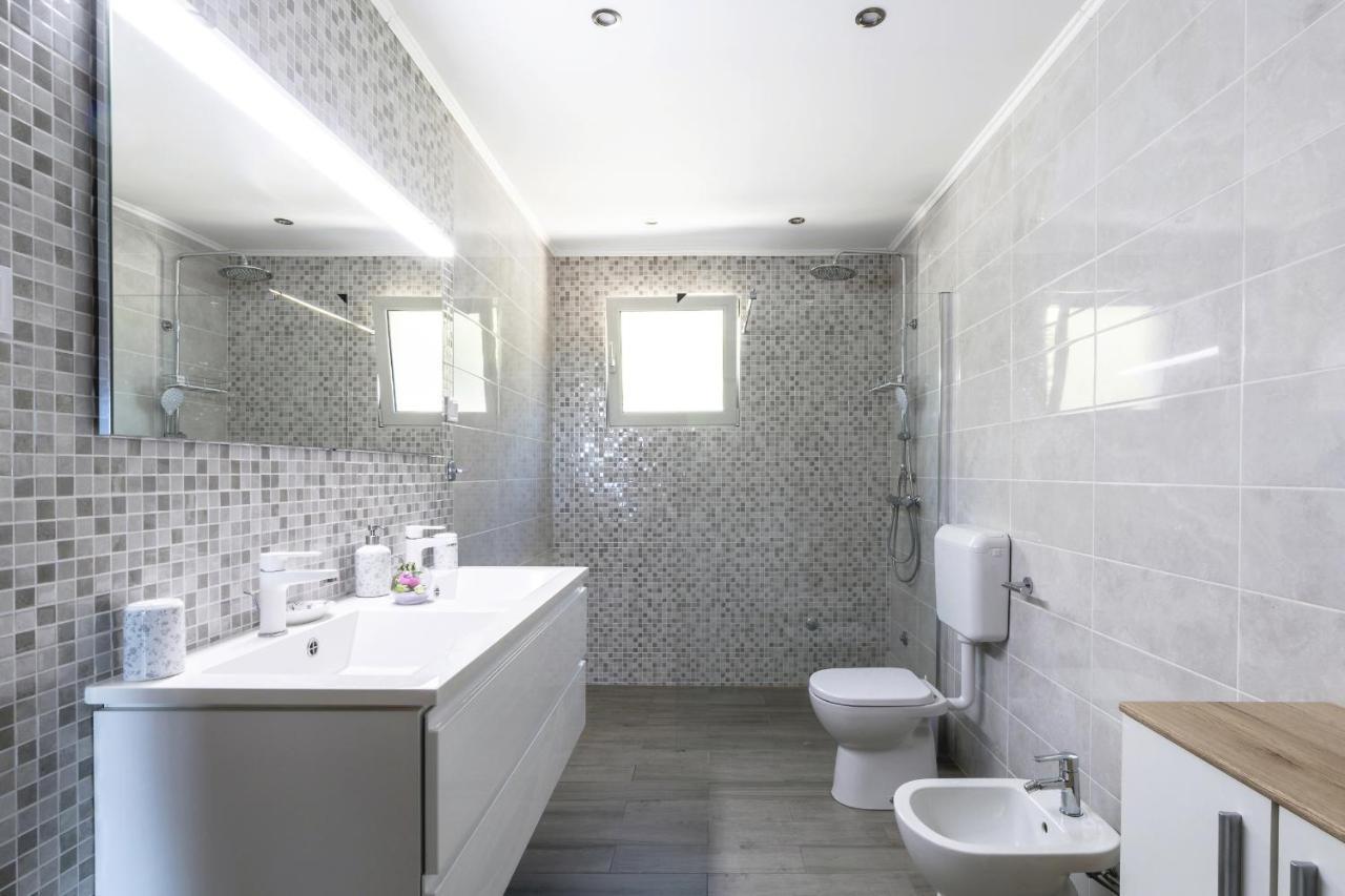 Apartments Separovic Prizba Luaran gambar