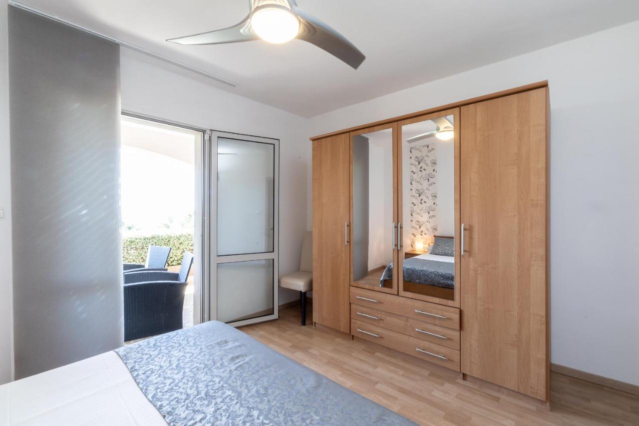 Apartments Separovic Prizba Luaran gambar