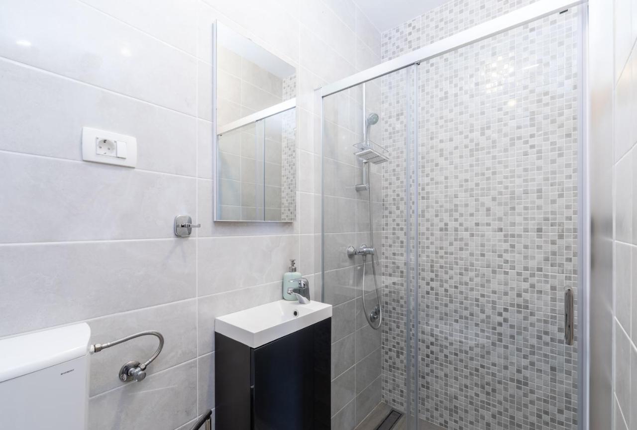 Apartments Separovic Prizba Luaran gambar